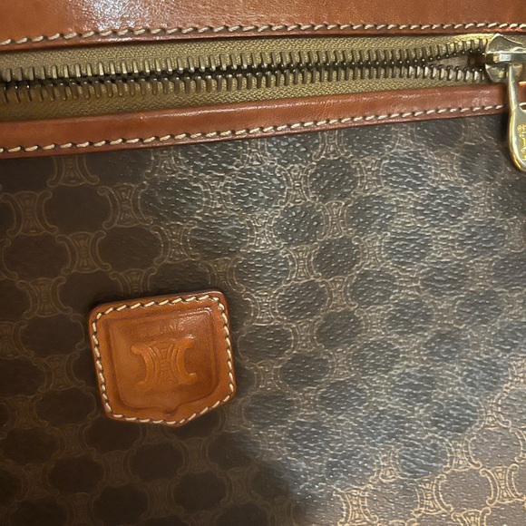 Celine vintage clutch/strap for a wristlet height 7 length 10 across the bottom - Picture 11 of 16